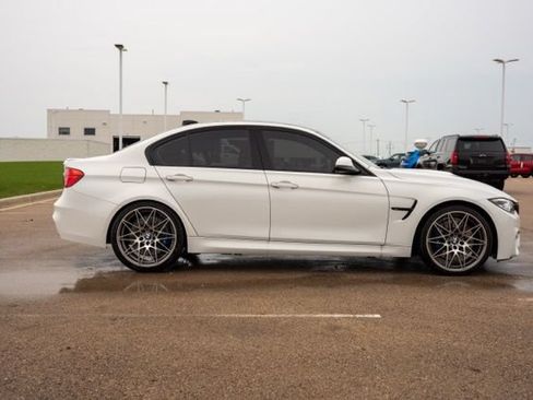 Used 2018 BMW M3 RWD image 8