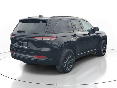 New 2026 Jeep Grand Cherokee Limited AWD/4WD image 4