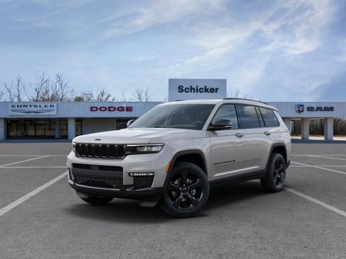 New 2025 Jeep Grand Cherokee L Limited w/ Luxury Tech Group II AWD/4WD image 31