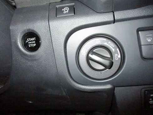 New 2026 Nissan Frontier SV w/ All-Weather Content Package AWD/4WD image 19