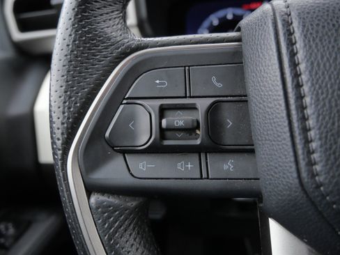 Certified 2024 Toyota Tacoma TRD Off-Road AWD/4WD image 28