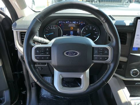 Used 2024 Ford Expedition Limited RWD image 18