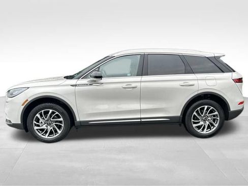 Used 2022 Lincoln Corsair AWD w/ Equipment Group 101A image 3