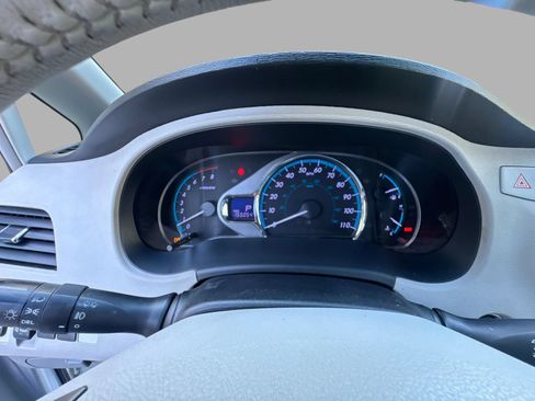 Used 2011 Toyota Sienna XLE w/ XLE Navigation Pkg FWD image 30