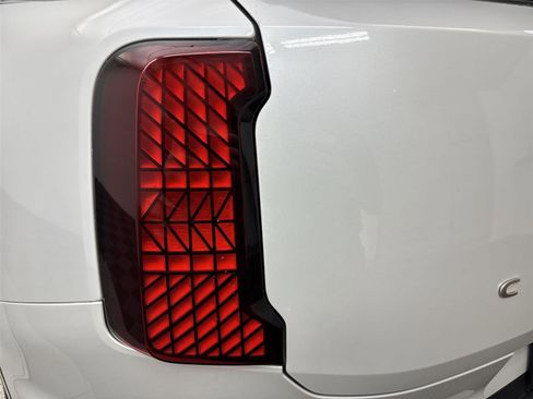 Used 2025 MINI Cooper Countryman S w/ Comfort Package Max AWD/4WD image 19