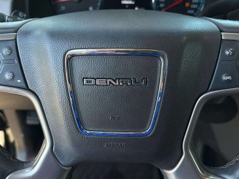 Used 2018 GMC Yukon XL Denali AWD/4WD image 13