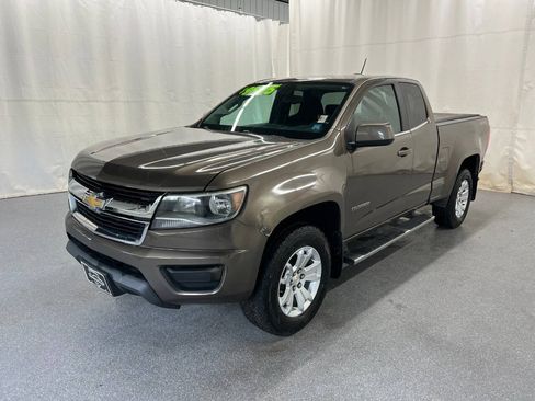 Used 2015 Chevrolet Colorado LT AWD/4WD image 1