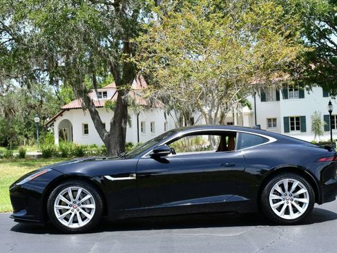 Used 2018 Jaguar F-TYPE Coupe RWD image 21