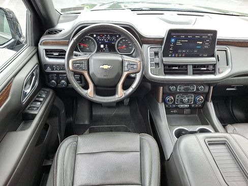 Used 2021 Chevrolet Suburban High Country w/ Premium Package AWD/4WD image 13