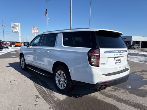 Used 2023 Chevrolet Suburban Premier image 5