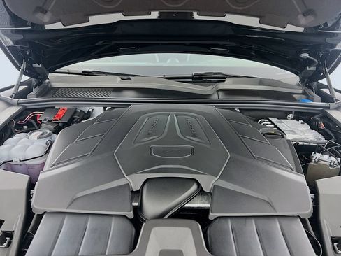 New 2026 Porsche Cayenne AWD/4WD image 32