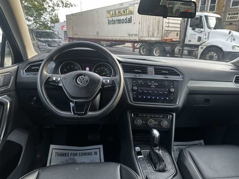 Used 2021 Volkswagen Tiguan SEL image 17