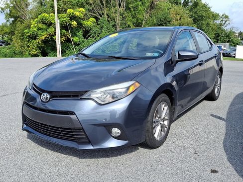 Used 2015 Toyota Corolla LE Premium FWD image 2