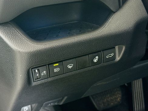 Used 2021 Toyota RAV4 XSE w/ Protection Package (TMS) image 10