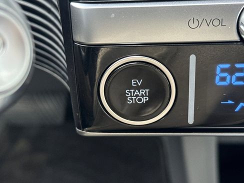 Certified 2024 Hyundai Ioniq 5 SEL RWD image 23