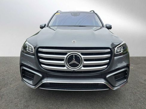 Used 2026 Mercedes-Benz GLS 450 4MATIC image 9
