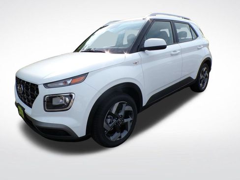 New 2026 Hyundai Venue SEL FWD image 2