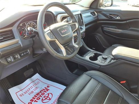 Used 2022 GMC Acadia Denali w/ Denali Technology Package image 14