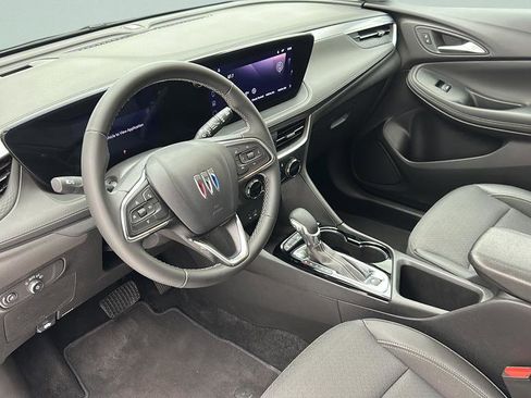 Used 2025 Buick Encore GX Preferred FWD image 12