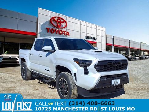 New 2026 Toyota Tacoma TRD Sport w/ TRD Sport Upgrade Package image 1