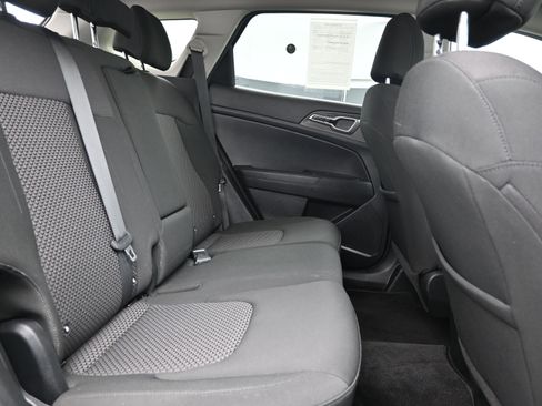 Used 2023 Kia Sportage LX image 25