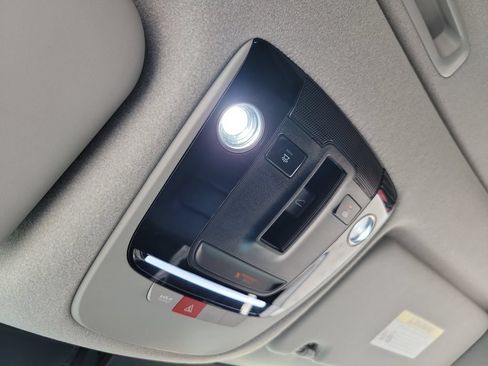 Used 2023 Kia Niro Wave FWD image 16