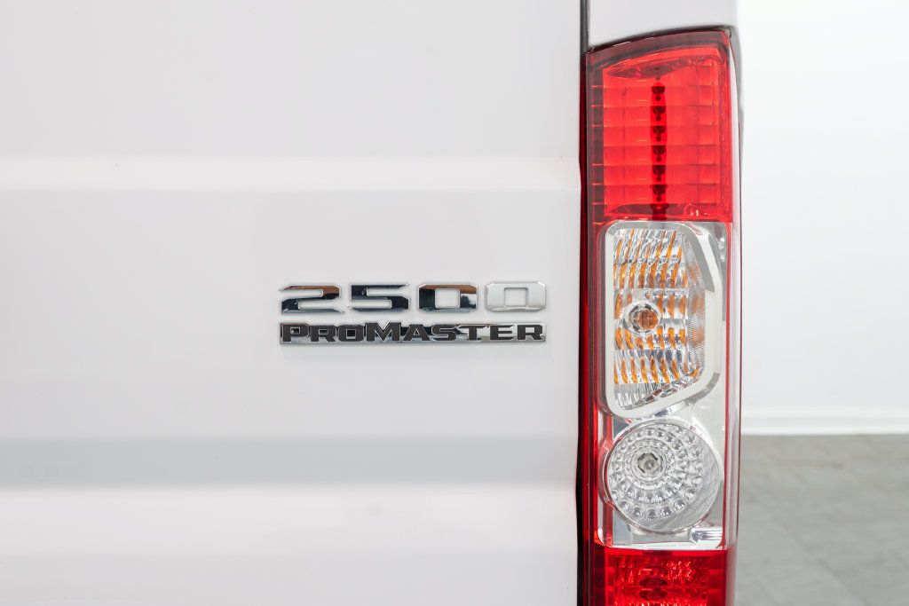 Used 2025 RAM ProMaster 2500 w/ Convenience Group FWD image 8