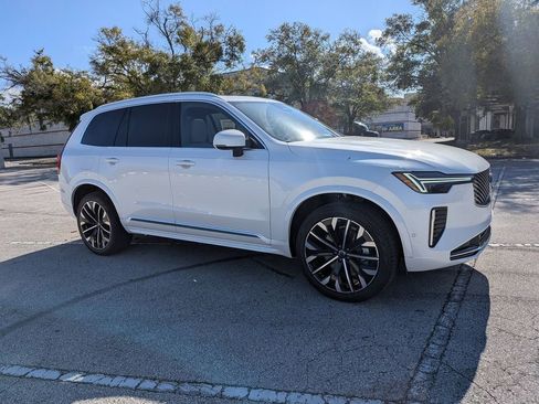 New 2026 Volvo XC90 B6 Ultra w/ Protection Package AWD/4WD image 8