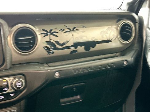 Used 2020 Jeep Wrangler Unlimited Sport image 22