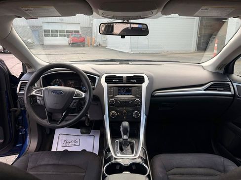 Used 2014 Ford Fusion SE FWD image 5
