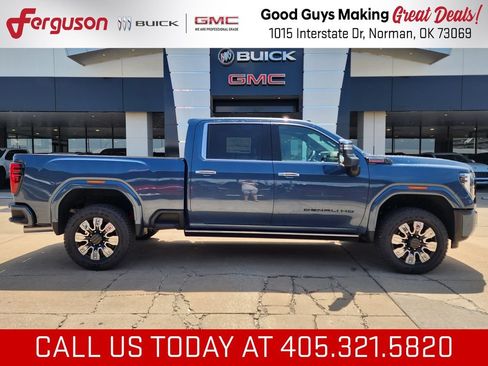 New 2026 GMC Sierra 2500 Denali w/ Denali Reserve Package AWD/4WD image 2