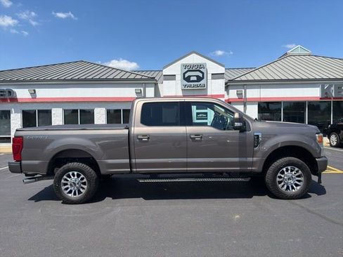 Used 2022 Ford F350 Lariat AWD/4WD image 12