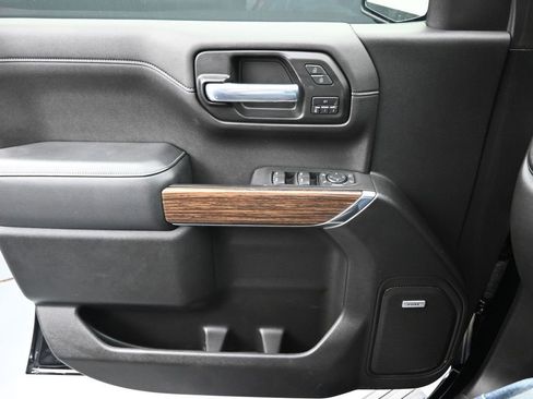 Used 2020 Chevrolet Silverado 1500 High Country image 24