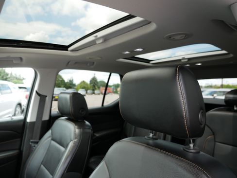 Used 2018 Chevrolet Traverse Premier AWD/4WD image 21