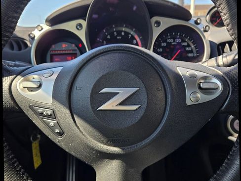 Used 2016 Nissan 370Z Coupe image 19