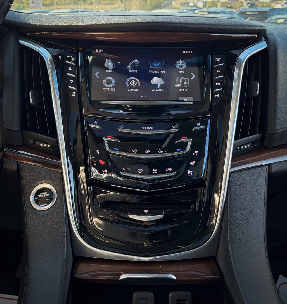 Used 2017 Cadillac Escalade Premium Luxury AWD/4WD image 15