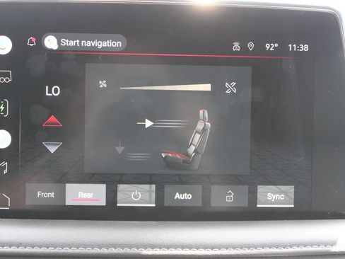 Used 2022 GMC Yukon XL SLT w/ SLT Premium Package RWD image 36