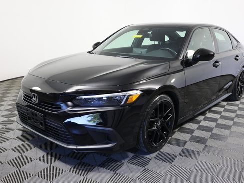 Used 2023 Honda Civic Sport image 1