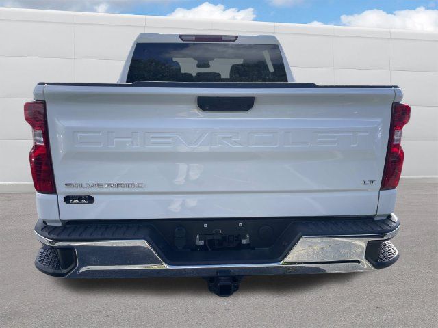 Used 2023 Chevrolet Silverado 1500 LT AWD/4WD image 4