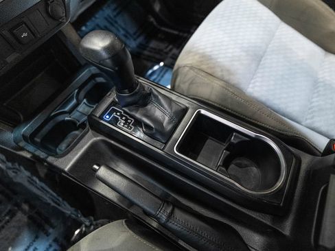 Used 2023 Toyota Tacoma SR AWD/4WD image 22