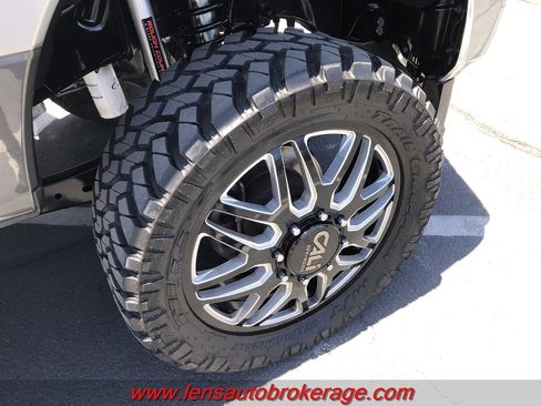 Used 2020 Ford F350 Lariat AWD/4WD image 3