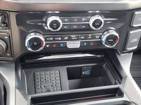 New 2026 Ford F250 Lariat w/ FX4 Off-Road Package AWD/4WD image 19