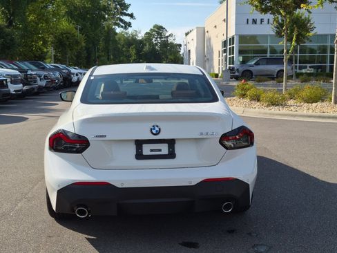 Used 2025 BMW 230i xDrive Coupe w/ Convenience Package AWD/4WD image 4