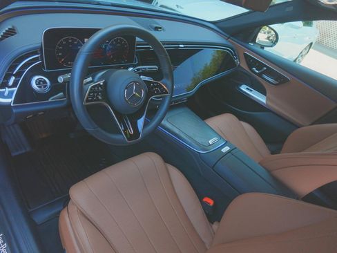 Used 2024 Mercedes-Benz E 350 4MATIC Sedan w/ Driver Assistance Package image 8