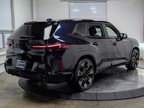 Used 2023 BMW XM image 9