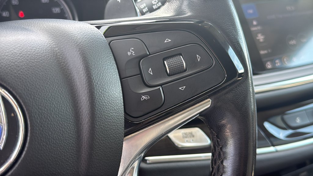 Used 2024 Buick Enclave Essence FWD image 25