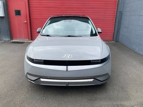Used 2024 Hyundai Ioniq 5 Limited AWD/4WD image 7