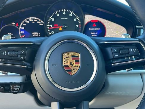 Used 2022 Porsche Panamera Platinum Edition image 23