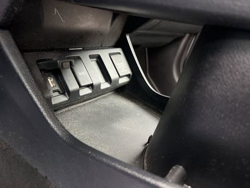 Used 2016 Honda HR-V LX image 31