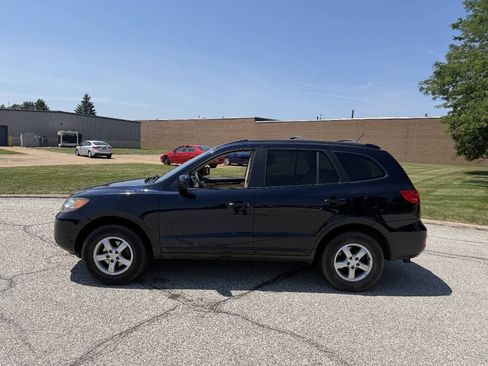 Used 2007 Hyundai Santa Fe GLS FWD image 2
